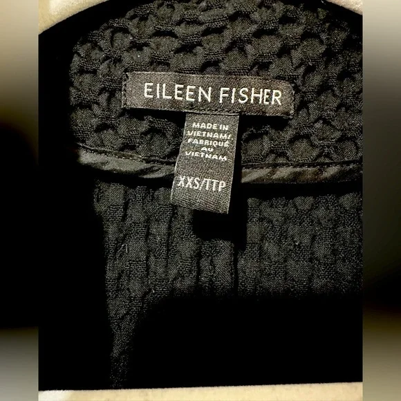 Eileen Fisher black blazer - Picture 3 of 3